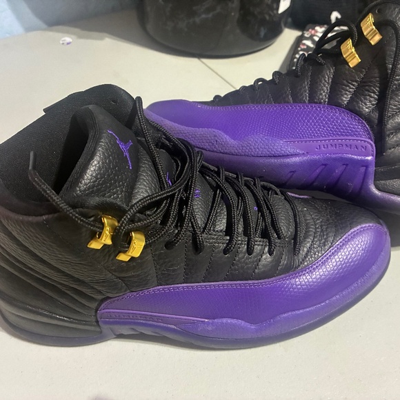Men’s Jordan Retro 12’s Field Purple sz. 9.5 - Picture 1 of 3